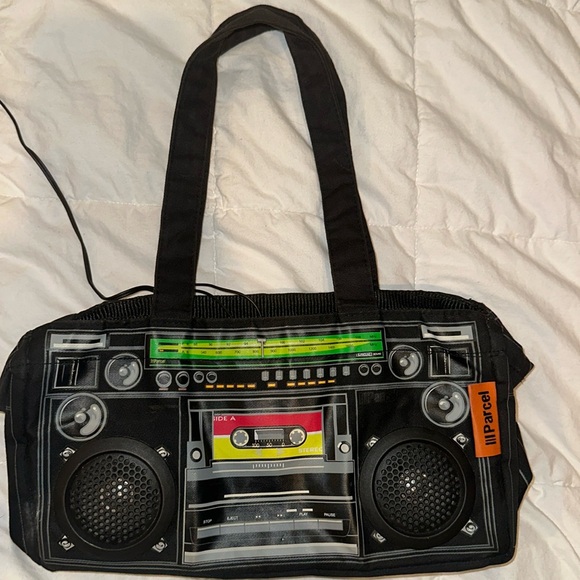 III PARCEL | Bags | Vintage Iii Parcel Boombox Speaker